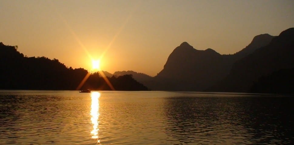 Na Hang, la baie d'Halong des montagnes lac_na-hang