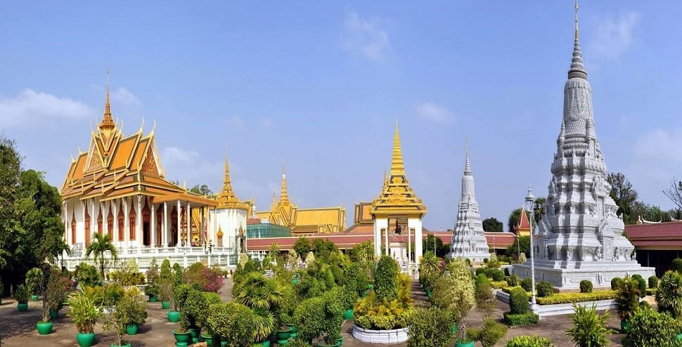 Le palais d'argent, sur le site du palais royal - Phnom Penh - Cambodge palais-argent_palais-royal