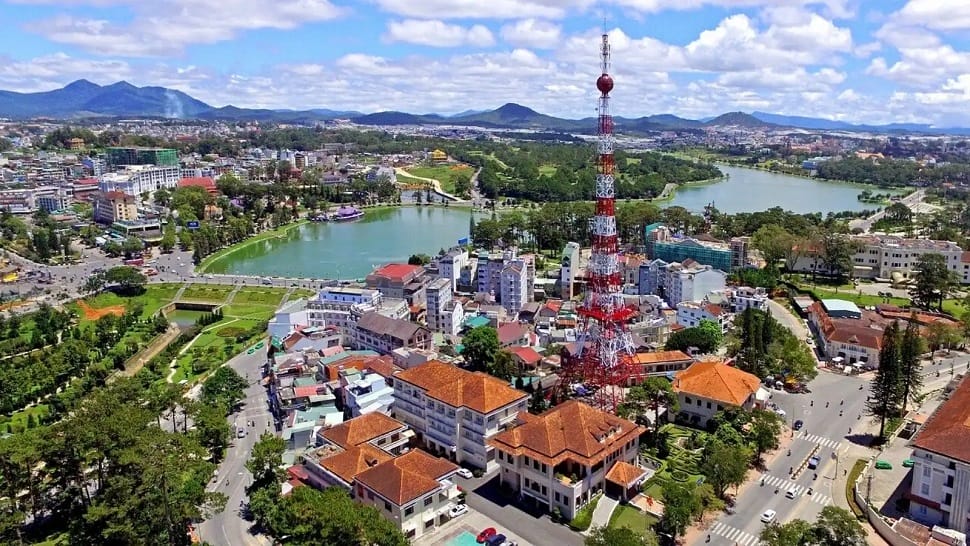 Dalat, une destination pour des weekends détente vue_dalat