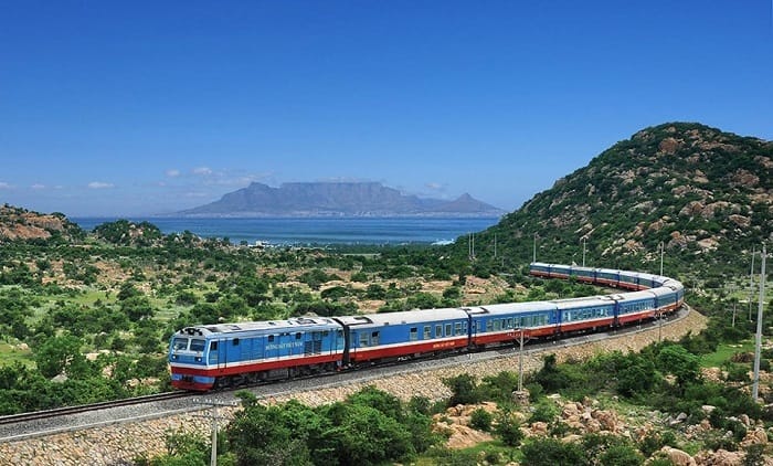 Comment aller a Phong Nha Ke Bang train