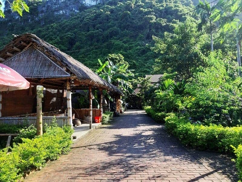 Croisière Cat Ba Lan Ha 3 jours 2 nuits que voir et faire village