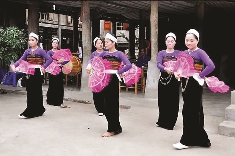 5 meilleures choses faire Mai Chau danse xoe thai