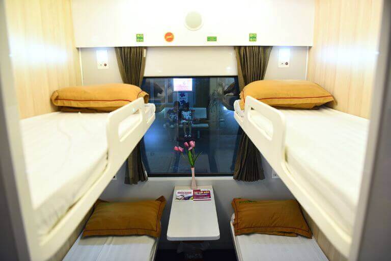 aller à Ninh Binh de Hanoi et de Saigon train